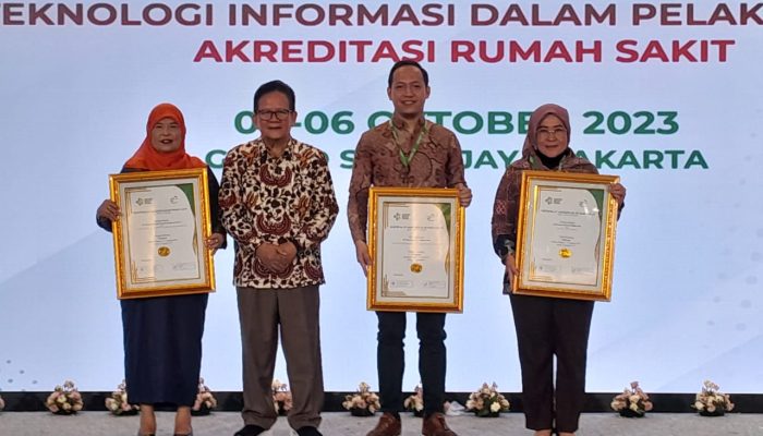 RSUD Sulbar Terima Predikat Paripurna