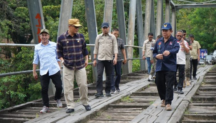 Dimulai Sejak 2019, Jalan Poros Bonehau-Kalumpang Baru Selesai 7 KM