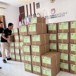 Surat suara di KPU Mamuju