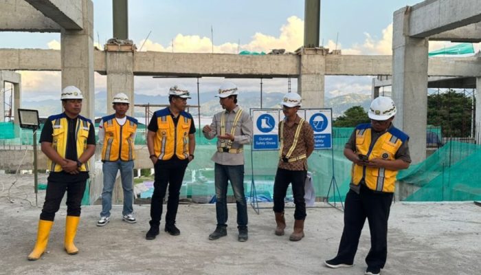 Progres Pembangunan Gedung DPRD Sulbar Dipantau Sekwan