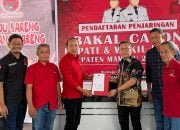 Mantan Wabup Mamuju Irwan Pababari Jadi Kandidat Pertama Daftar di PDIP