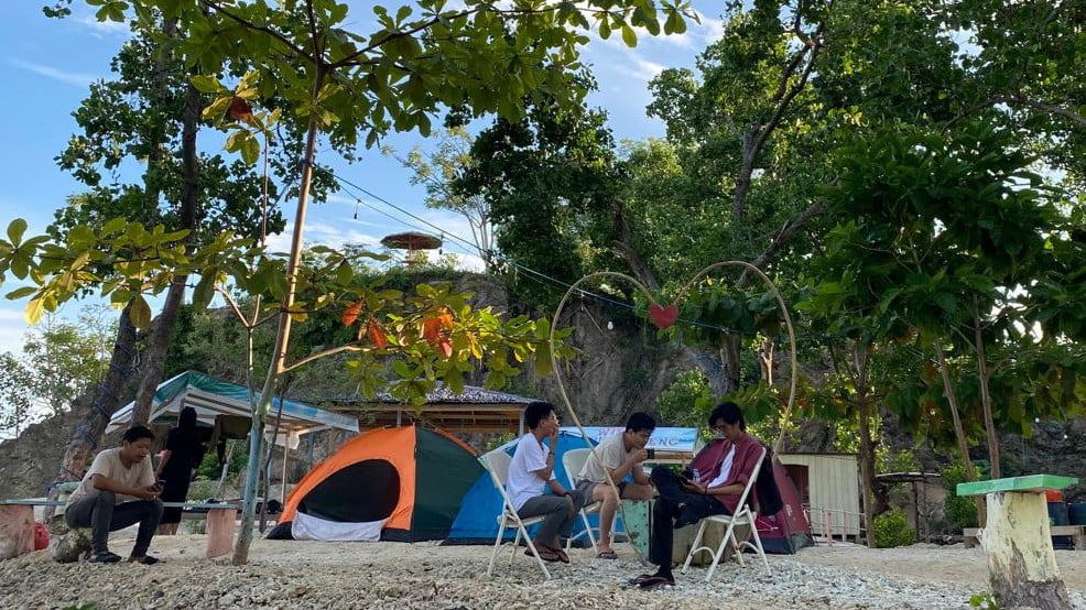 Pantai Batu Lombeng Mamuju