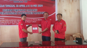 Ruslan Daftar di PDIP Mamasa