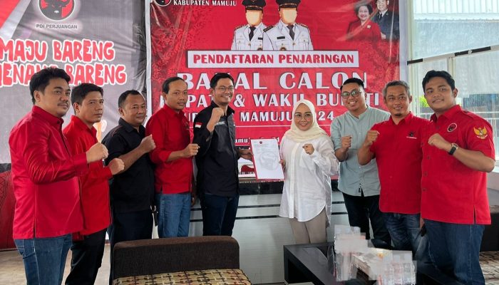 Usai Daftar ke PDIP Mamuju, Sutinah Sebut Survei 7 Figur Calon Wakil