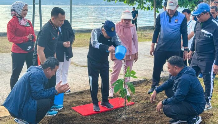 Wapres Labeli Bahtiar Gubernur Sukun dan Pisang