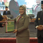 BPK Sulbar serahkan LHP APBD 2023 ke DPRD Sulbar