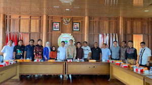 DPRD POLMAN BAHAS DANA HASIL DI DPRD SULBAR 2