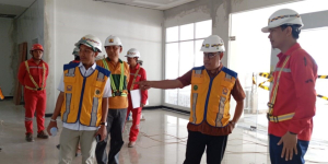 Rahim Kunjungi pembangunan gedung DPRD Sulbar2