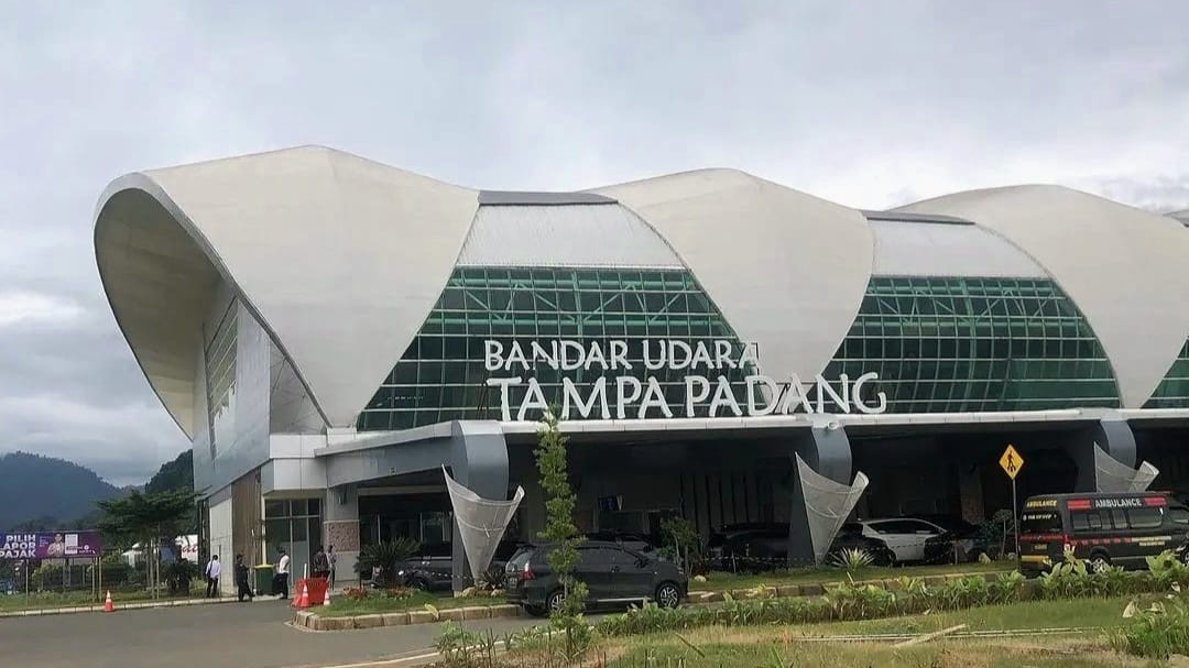 Terminal Bandara Tampa Padang