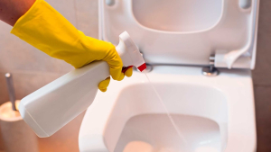 Toilet bersih di Mamuju