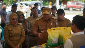 Pasar murah di Mamuju