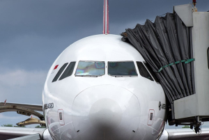 Penerbangan Mamuju-Surabaya