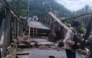 Banjir di Leling Mamuju : Jembatan Terputus, Ratusan Warga Terdampak