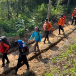 Evakuasi 2 Pendaki Gandang Dewata