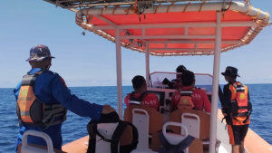 Pencarian penumpang lompat dari Kapal di Mamuju