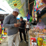 AIM Blusukan di Pasar Majene