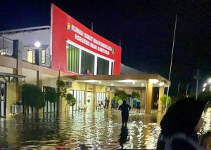 Banjir Rob RS Bhayangkara Mamuju