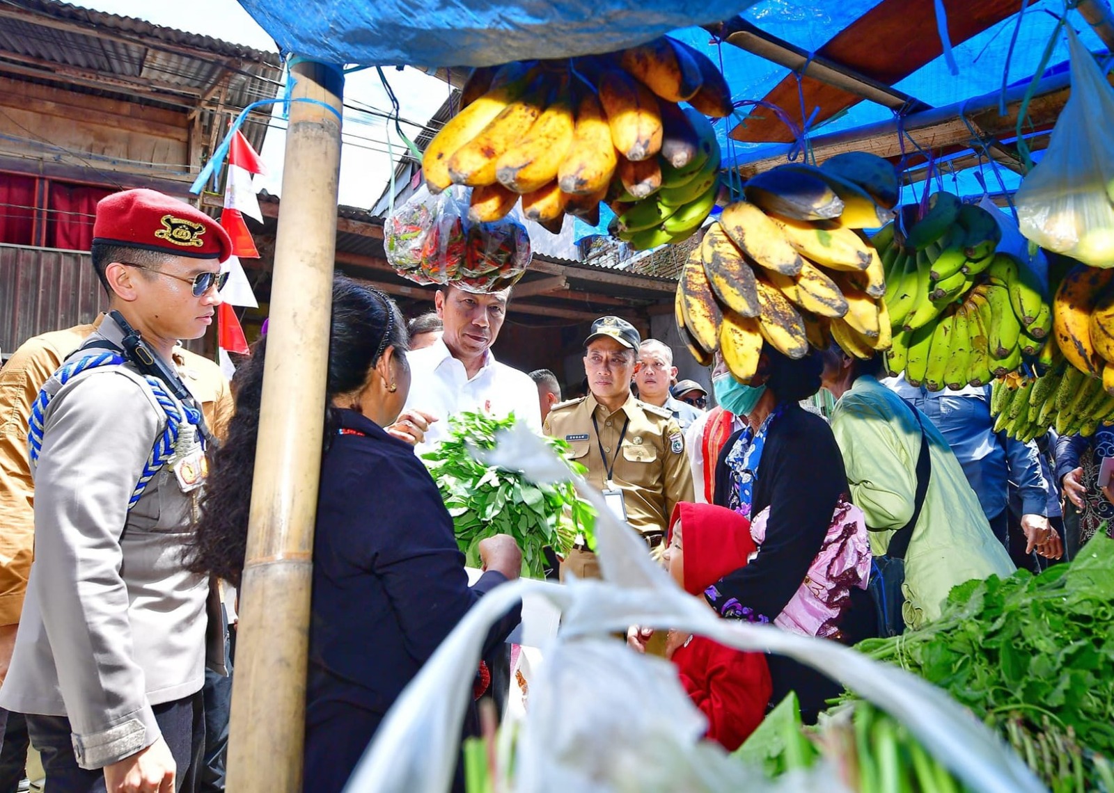 Jokowi Kunjungi Pasar Mamasa