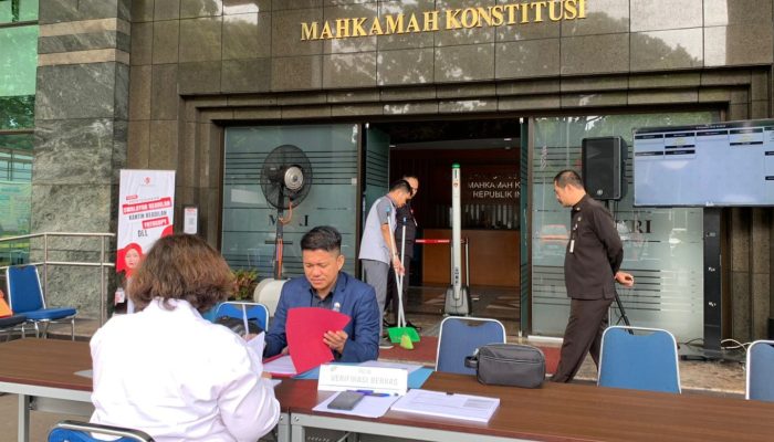 Hasil Pilkada Mamuju Digugat Paslon Ado-Damris ke MK