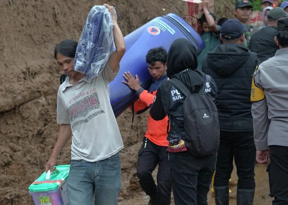 BNPB Salurkan bantuan untuk korban longsor di Mamuju