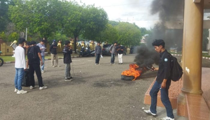 IMM Stain Majene Demo Pemkab, Pertanyakan Nasib BPJS PBI Tertunggak dan Seleksi PPPK