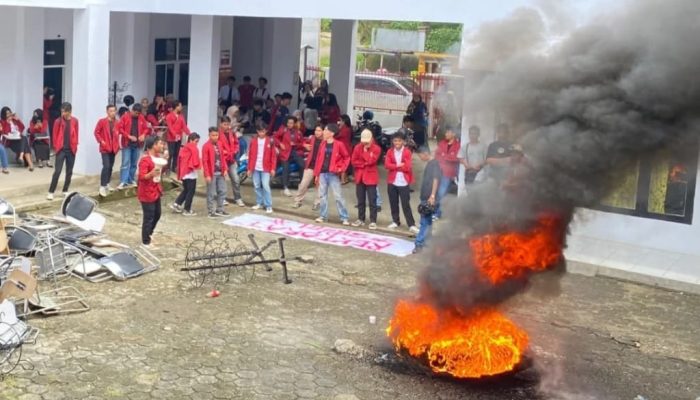 Tak Puas Jawaban Kampus, Mahasiswa Unimaju Ancam Terus Berunjuk Rasa