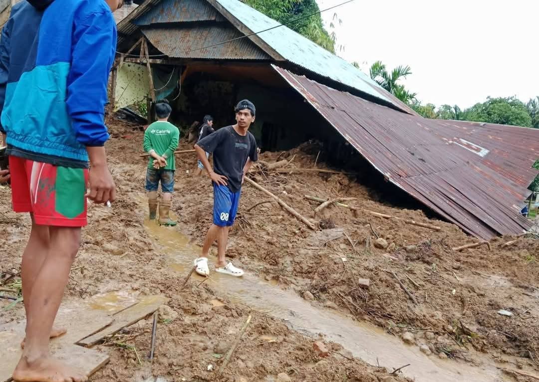 Korban longsor di Tamasapi Mamuju