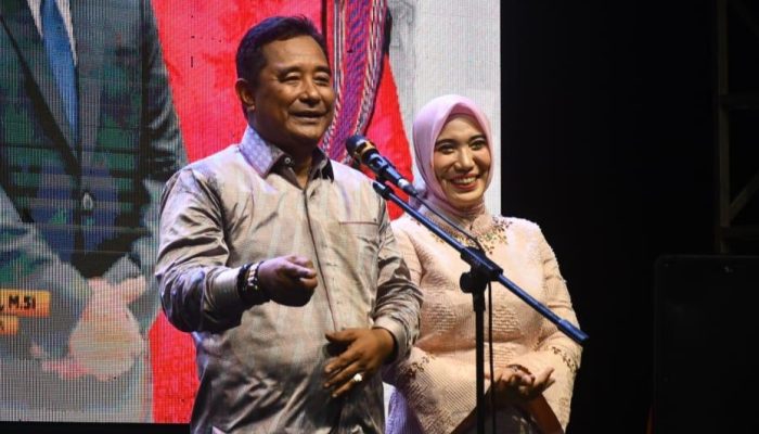 9 Bulan Jabat Pj Gubernur Sulbar, Bahtiar Baharuddin dan Istri Pamit