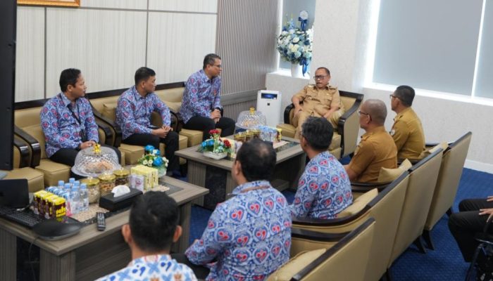 Pemprov Sulbar Gelontorkan APBD 50 Miliar, Target 10 Ribu KK Terima Manfaat Rp 2 Juta