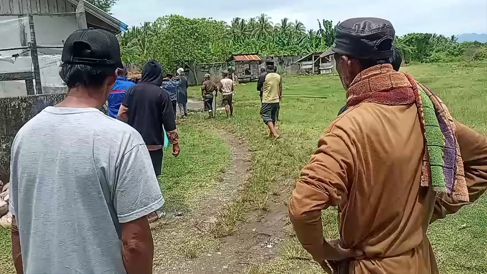 Warga Kalukku memanas