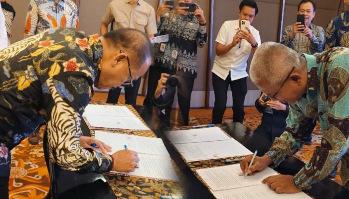 Gubernur Sulbar dan 16 Pengusaha Sawit Teken Kesepakatan Peningkatan Pajak Air Permukaan Dari 300 Jadi 12 Miliar