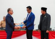 DPRD Sulbar Terima Ranperda Pertanggungjawaban APBD 2024 dari Gubernur