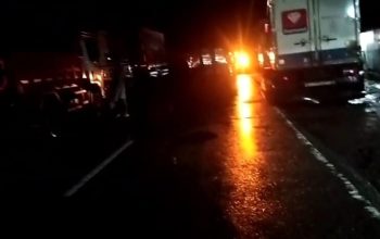 Update Longsor Mamuju Tengah : Trans Sulawesi Masih Lumpuh, Kendaraan Kecil Dialihkan ke Jalur Alternatif