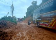 Jalan Trans Sulawesi di Salubarana Mamuju Tengah Terbuka, Pengendara Diminta Waspada