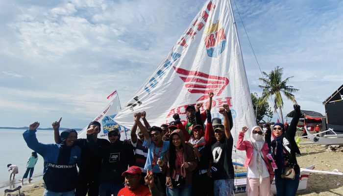 Pesta Pesisir Lapakaka Kembali Digelar, Meriah dengan Lomba Perahu Layar dan Pertunjukan Budaya