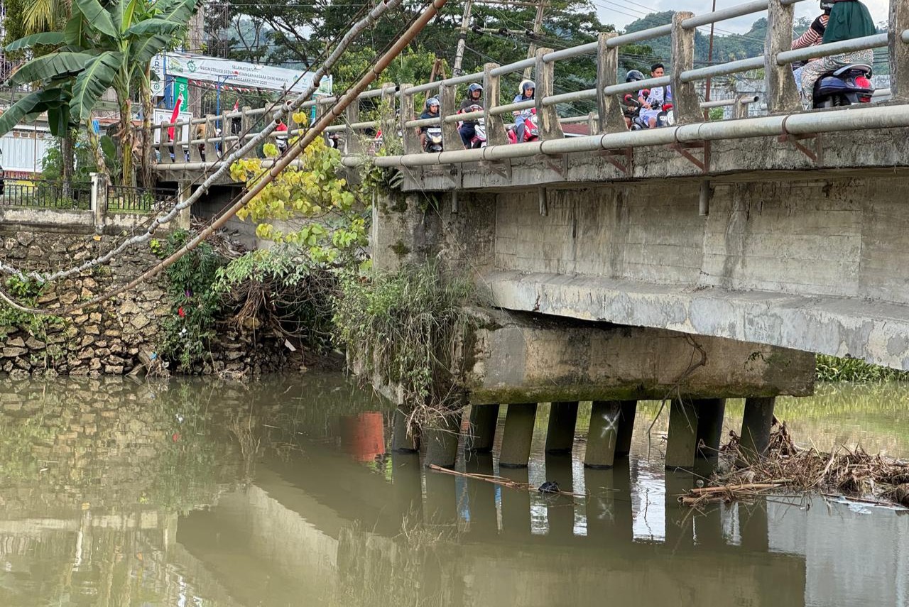 Kondisi Jembatan Simbuang Mamuju