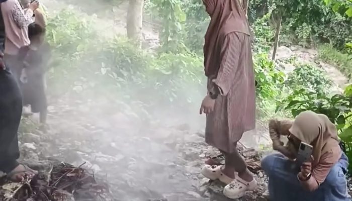 Air Panas di Bulo Polewali Mandar Sedang Viral, Telur Matang Cuma Beberapa Menit