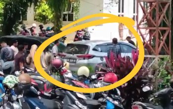 Bupati Mamuju tinggalkan kantor