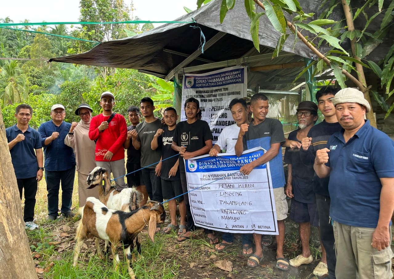 Foto rilis Humas Pemprov Sulbar yang hiprotes warga.