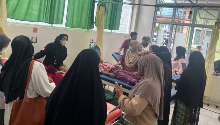 Korban Dugaan Keracunan MBG di Tapalang Jadi 25 Siswa, 2 Kritis