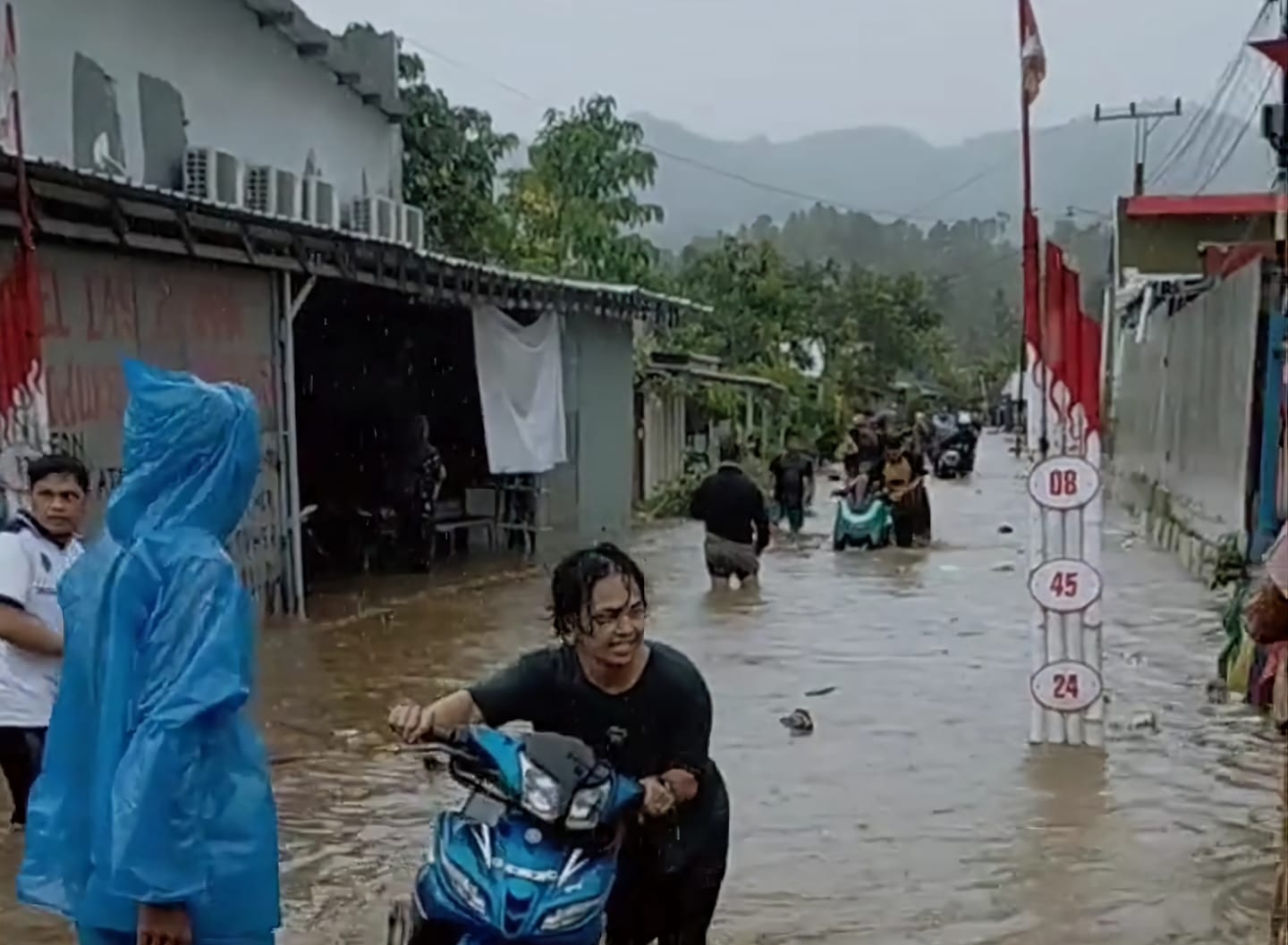 Banjir Mamuju