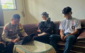 Minta Rokok di Wonomulyo