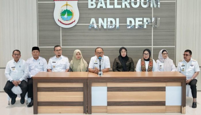 Gubernur Kumpul Bupati se-Sulbar, Bahas Nasib Porprov 2026