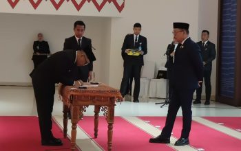 Sekwan DPRD Sulbar dilantik