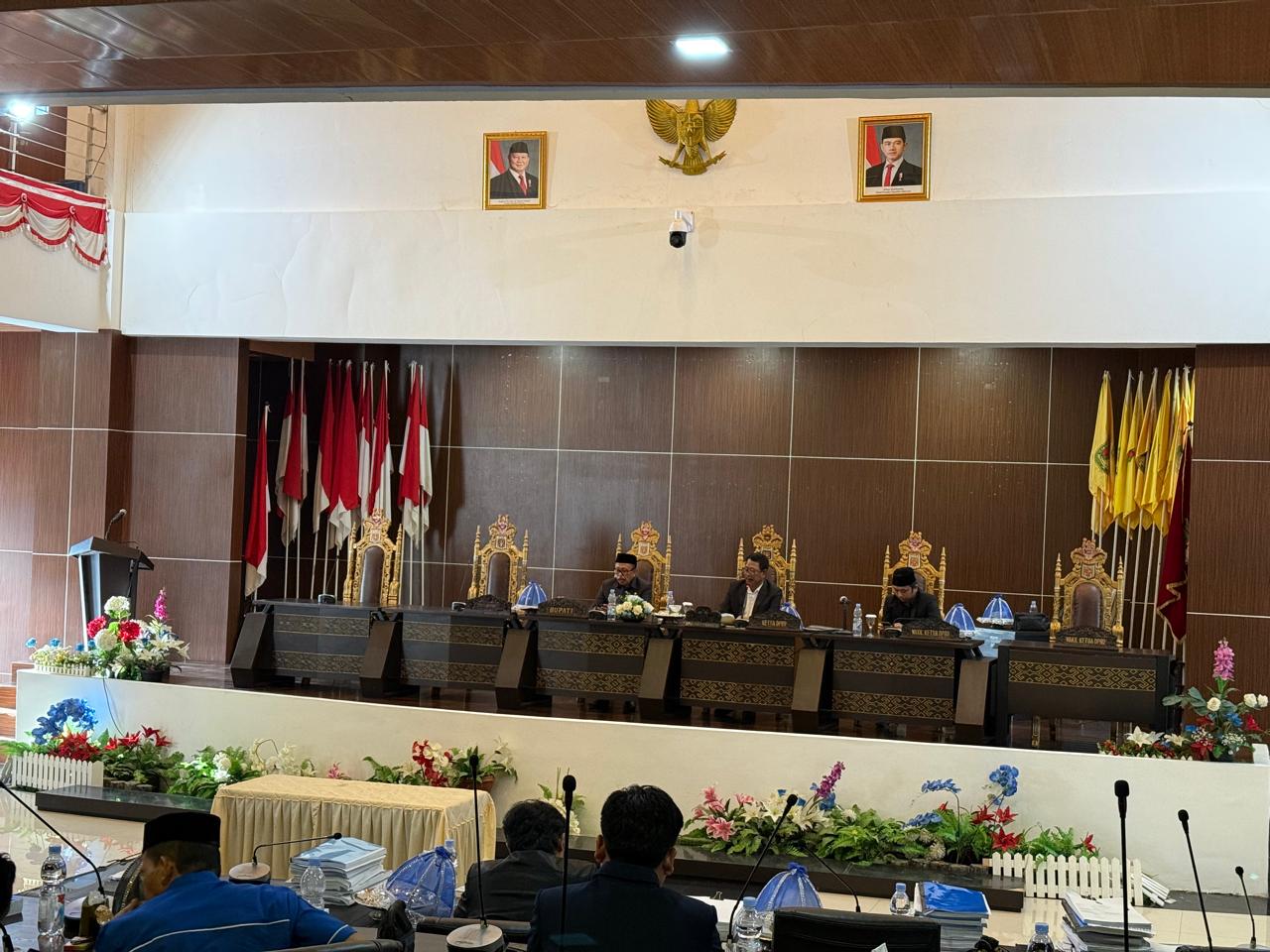 Paripurna Ranperda APBD Mamuju 2025