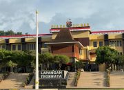 Pintu Gerbang mamuju