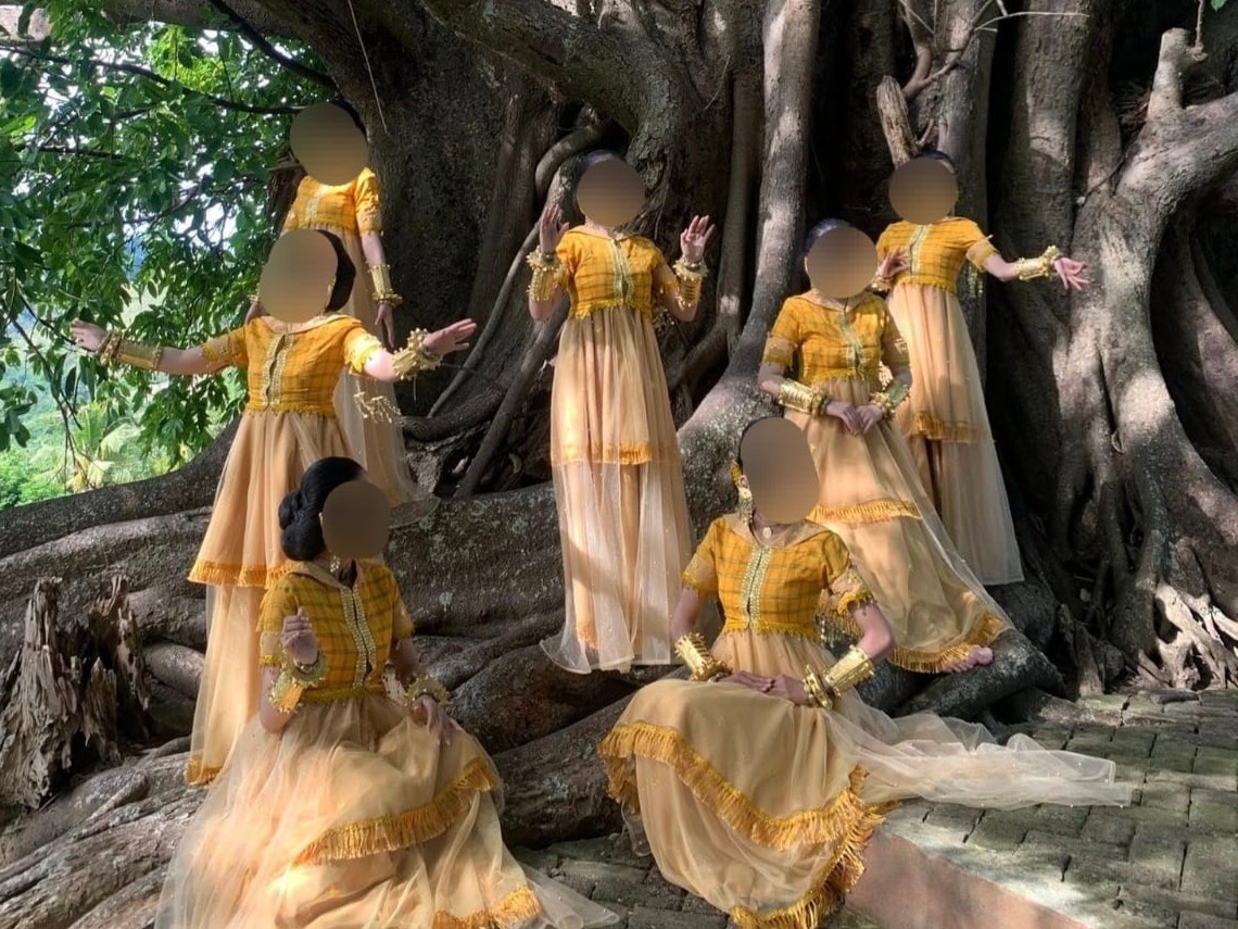 Sejumlah penari di Makam PYM I Manyambungi Todilaling Balanipa.