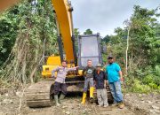 Siluet Lelaki Kampung Meniti Karir ‘Seragam Cokelat’