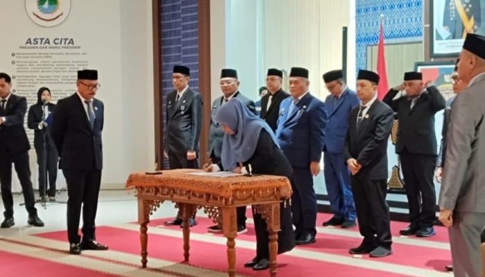 Gubernur Sulbar Lantik 10 JPT, Kepala Badan Hingga Kepala Dinas Punya Pimpinan Baru