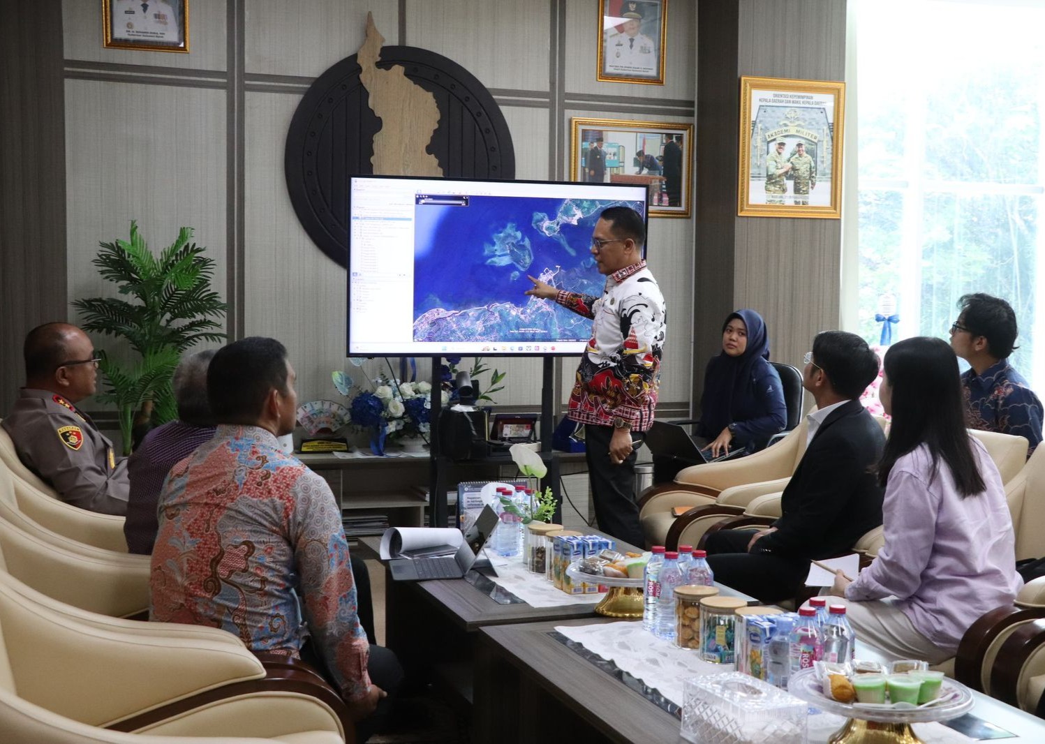 Investor China temu Pemprov Sulbar